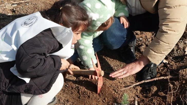 İstanbul- ‘Gazze Hayat Ormanı’na hayatını kaybeden çocuklar için 10 bin fidan dikildi
