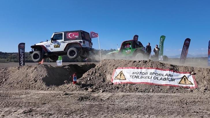 Adana'da Akdeniz Off-Road Kupası İkinci Mahalli Yarışı tamamlandı