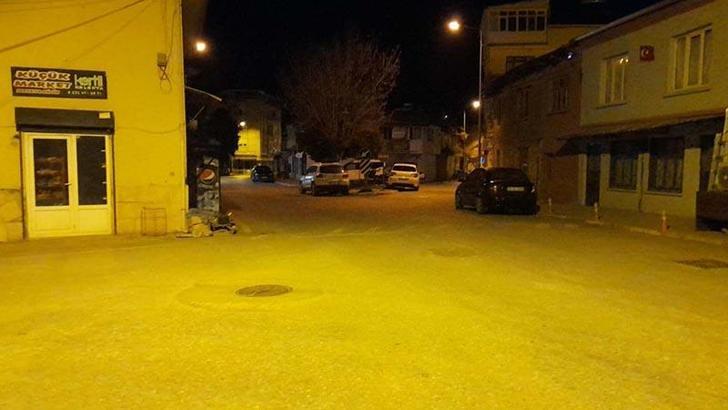 Balıkesir’in Sındırgı ilçesi 10 dakika arayla iki depremle sallandı