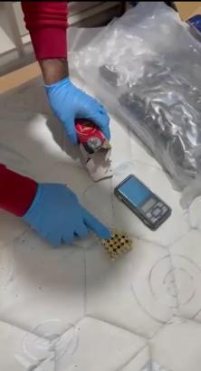 İstanbul - Beşiktaş’ta izinli çıktığı cezaevine geri dönmedi; uyuşturucu satınca yakalandı