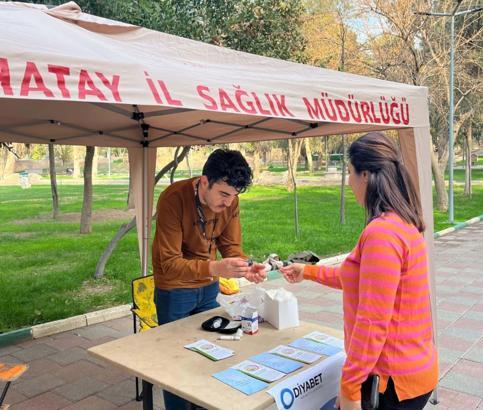 Reyhanlı'da Diyabet Günü farkındalık standı