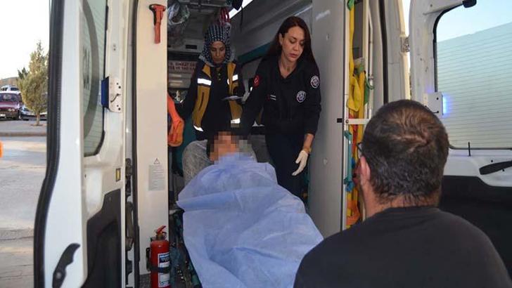 17 yaşındaki çocuk 'Neden yan baktın?' kavgasında bıçaklandı