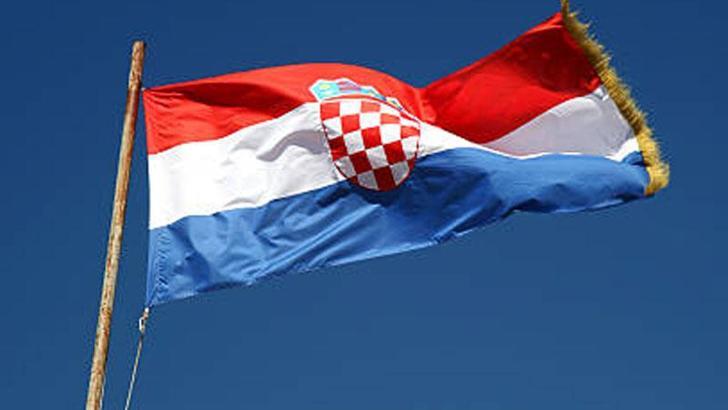 Hırvatistan'da gökdelende yangın