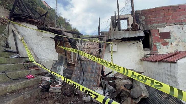 80 yaşındaki ev sahibinin yangını söndürmek isterken ölmüş olabileceği değerlendiriliyor