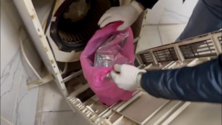 Klima ünitesi içinde uyuşturucu ele geçirildi; 2 gözaltı