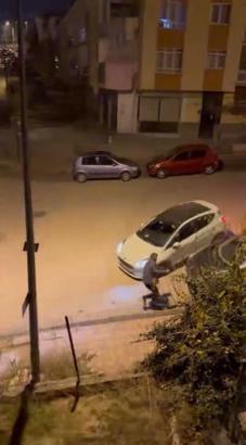 Drift atan sürücü, kendini uyaranları ezmeye çalıştı; ehliyeti daimi olarak iptal edildi