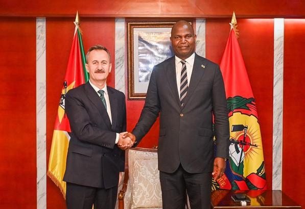 Savunma Sanayii Başkanı Görgün, Mozambik Cumhurbaşkanı Chapo ile bir araya geldi