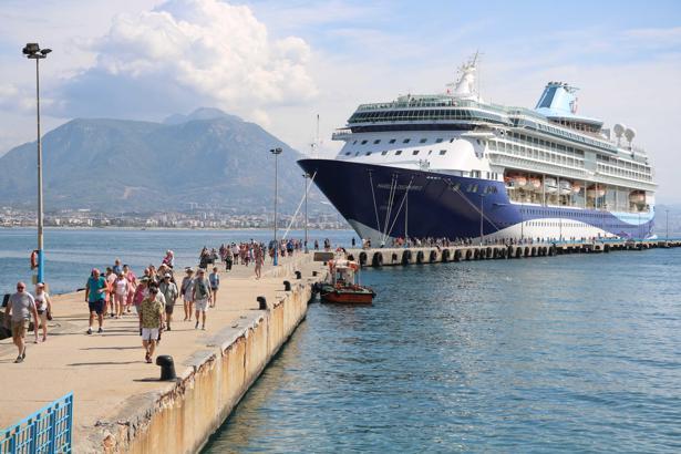 Alanya'da kruvaziyer turizmi, pandemi çöküşünden sonra 4 yılda toparlandı