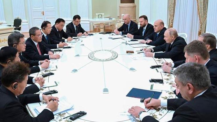 Rusya Devlet Başkanı Putin, Çin Başbakanı Li ile görüştü