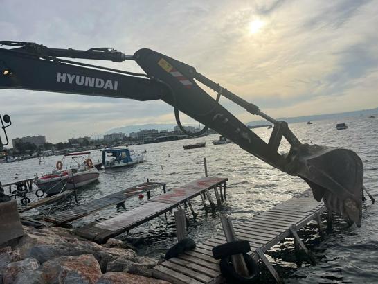 Kaçak barınak ve iskeleler yıkıldı; tekne sahipleri çözüm istedi