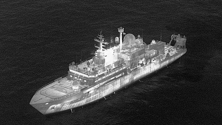 İngiltere, Rus casus gemisini İskoçya'nın kuzeyinde tespit etti