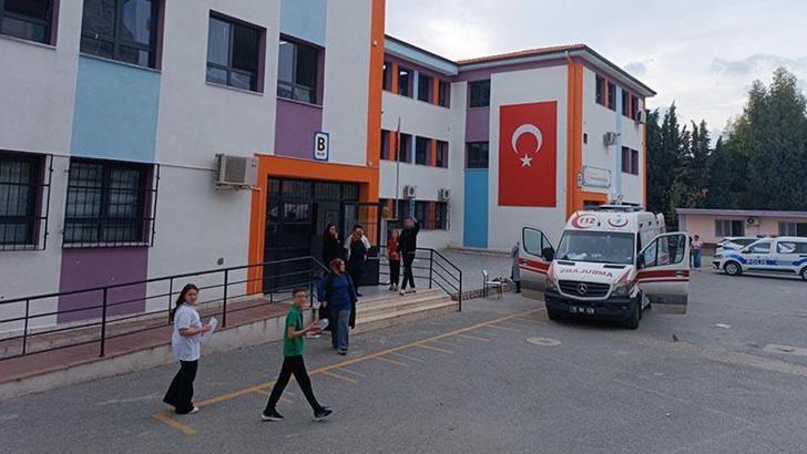 15 öğrenci yangın tüpündeki kimyevi tozdan etkilendi