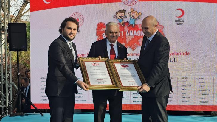 Binali Yıldırım 'Öget Şen Kızılay Anaokulu'nun açılışını yaptı