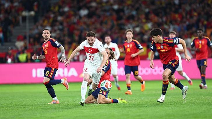 Trabzonsporlu futbolcular milli maçlarda göz doldurdu