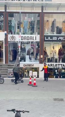 İstanbul - Güngören’de 'iade ettiği kargonun ücreti' nedeniyle çıkan kavgada silahla ateş açtı: 2 yaralı