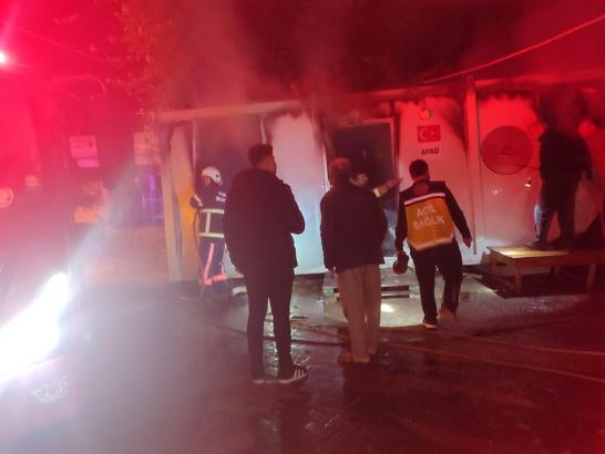 Kaldığı konteynerde çıkan yangında öldü