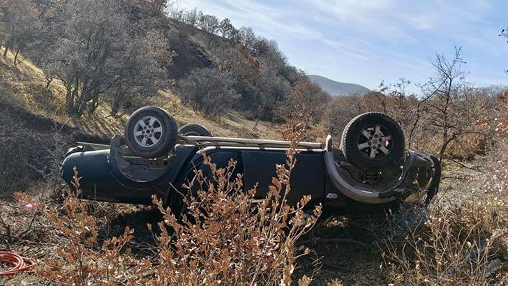 Kayıp olarak aranan öğretmen, devrilen kamyonette ölü bulundu