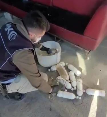 Otomobilin yakıt deposunda 16 kilo metamfetamin ele geçirildi; 2 gözaltı