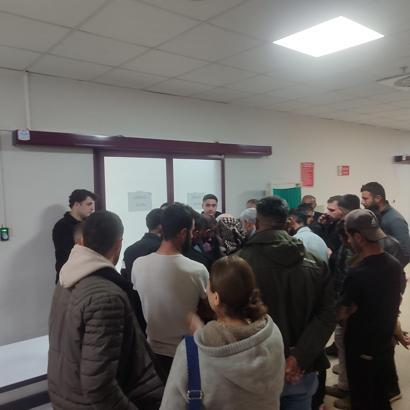 Kargo aracının çarptığı 2 yaşındaki Miran, ağır yaralandı