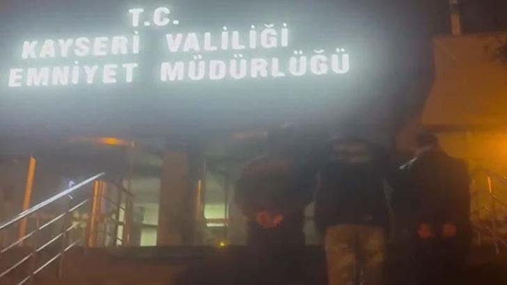 Kayseri'de 1 kilo uyuşturucu ile yakalanan 3 şüpheli tutuklandı