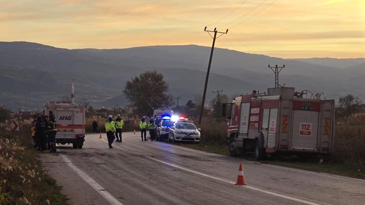 Tokat'ta otomobil, sazlık alana uçtu; 2 ölü, 1 yaralı