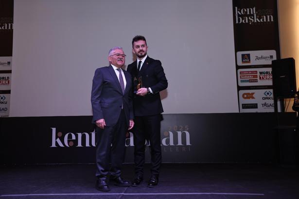 Büyükşehir, akıllı şehircilikte Türkiye’ye örnek oluyor