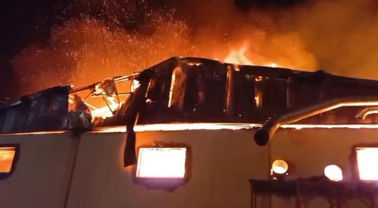 Kereste fabrikasındaki yangın söndürüldü