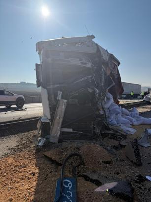 Diyarbakır'da 3 aracın karıştığı kaza; 1'i ağır 3 yaralı