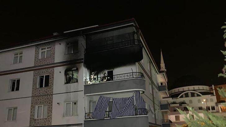 Ankara’da 4 katlı binada patlama: 1 yaralı