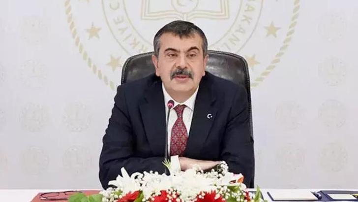 Bakan Tekin'den 'Öğretmenler Günü' mesajı