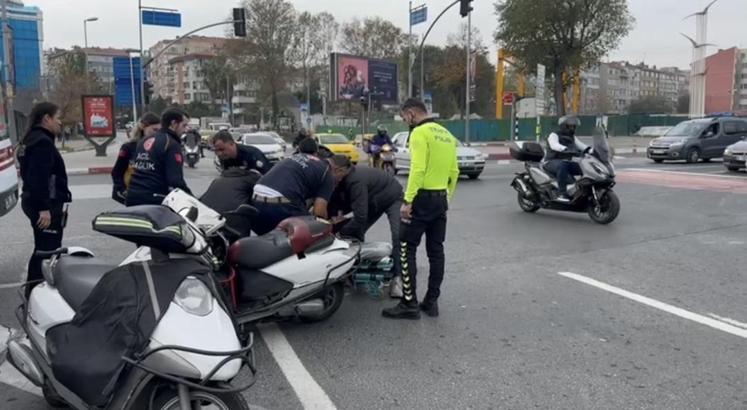 İstanbul- Fatih’te taksiyle çarpışan motosikletin sürücüsü yaralandı