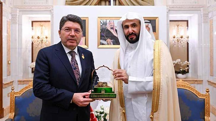 Bakan Tunç, Suudi Arabistanlı mevkidaşı Velid es-Samani ile görüştü