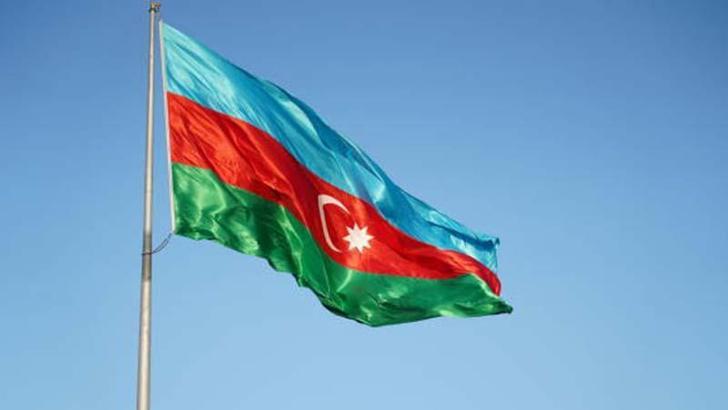 Bakü'de bir iş merkezinde patlama meydana geldi