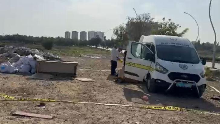 Mersin'de çekyat içerisinde bıçaklanmış erkek cesedi bulundu