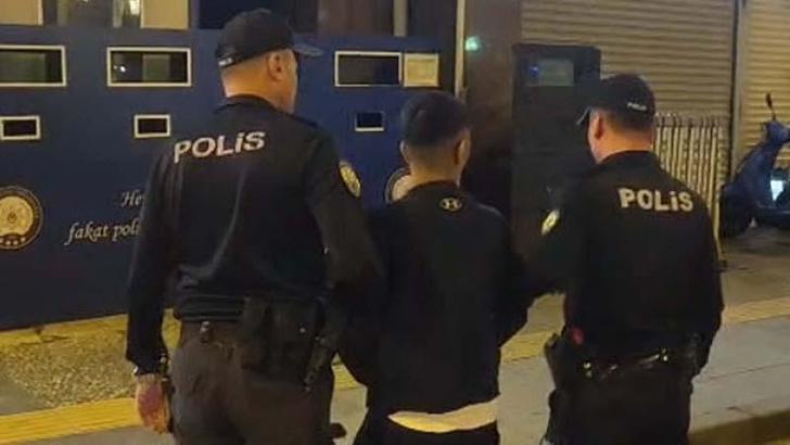İzmir'de 50 yıl kesinleşmiş hapis cezası bulunan 16 yaşındaki firari hükümlü yakalandı