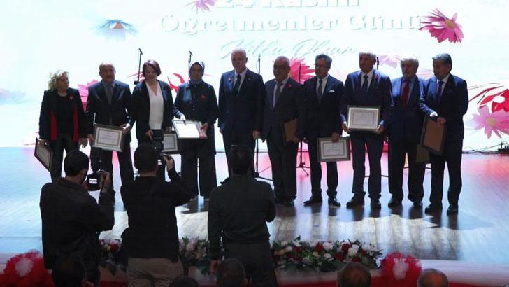 Vali Gül: Öğretmen ihtiyacımız yok denecek kadar azaldı