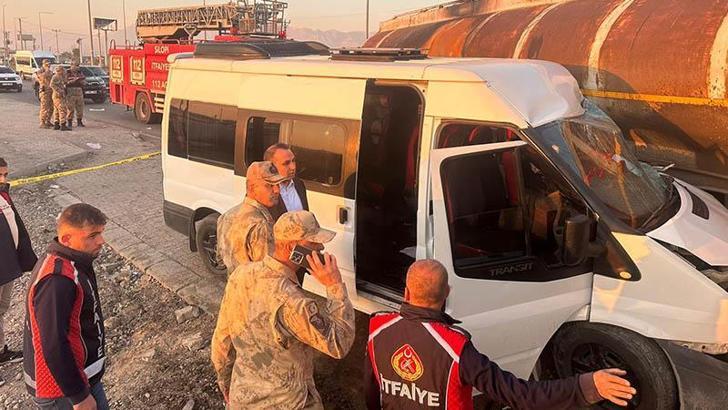 Silopi’de öğrenci servisi ile tanker çarpıştı: 14 yaralı