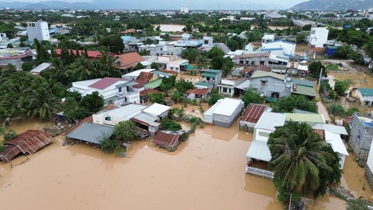 Vietnam'da sel nedeniyle hayatını kaybedenlerin sayısı 91’e yükseldi