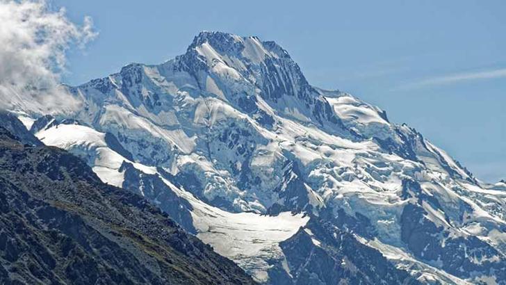Yeni Zelanda’da dağ tırmanışında 2 kişi hayatını kaybetti