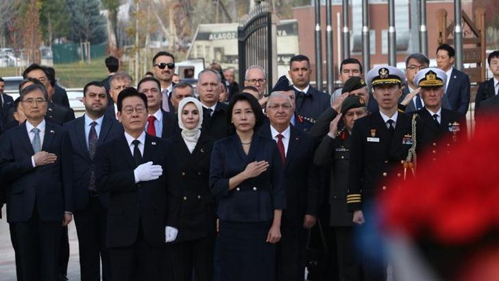 Güney Kore Cumhurbaşkanı Lee, 'Kore'de Savaşan Türkler Anıtı'nı ziyaret etti
