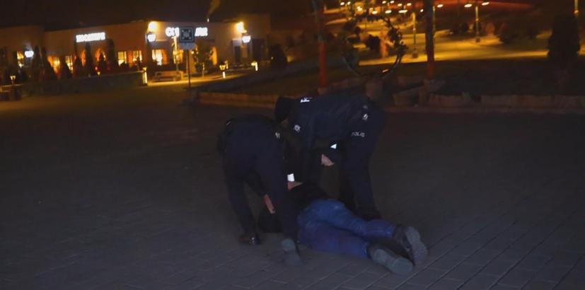 Kars polisinden kadına yönelik şiddetle mücadelede KADES vurgusu