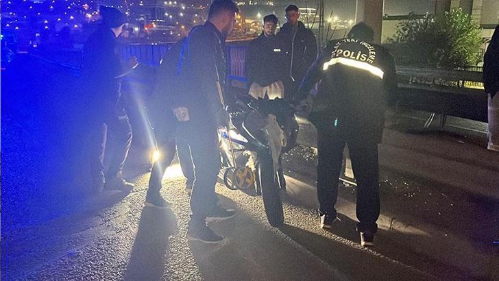 Yolun karşısına geçmeye çalışan TIR şoförüne motosiklet çarptı; 2 ölü