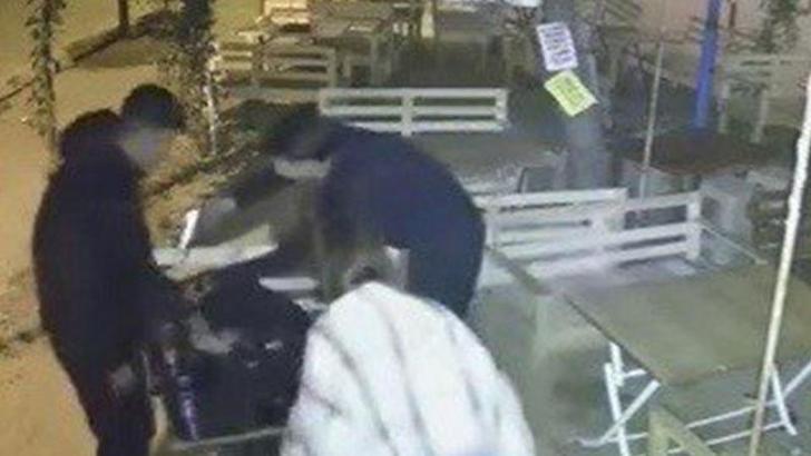 Kafede kız kardeşinin başına tabanca dayayıp, şaka yaptığını öne süren ağabey gözaltında