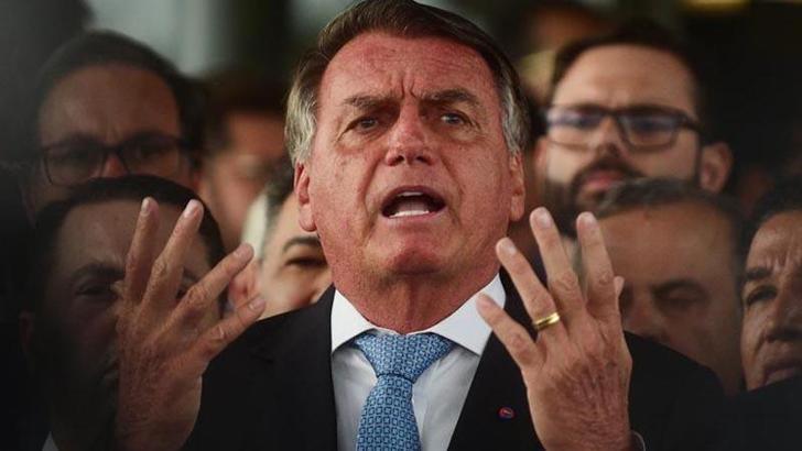Brezilya Yüksek Mahkemesi, eski Devlet Başkanı Bolsonaro’nun 27 yıl hapis cezasının infazına hükmetti