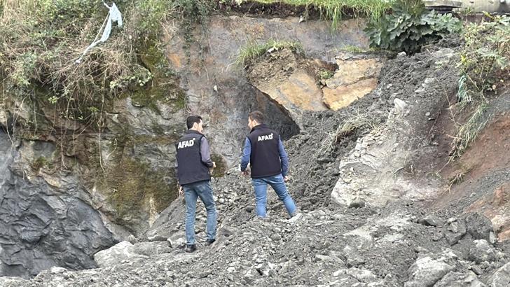 İnşaat alanında toprak kayması: 70 kişi evlerinden tahliye edildi (2)