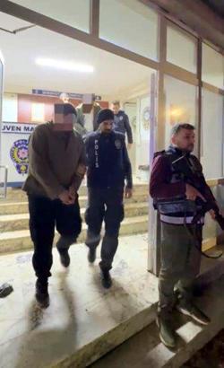 Kırklareli'de 6 kaçak göçmen yakalandı, 5 organizatör tutuklandı