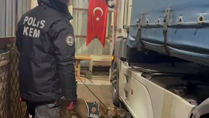 ‘Magnum’ yakıt deposuna tepki verdi, 224 kilo 400 gram likit metamfetamin ele geçirildi: 3 tutuklama