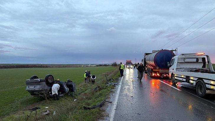 Tankerle çarpışan otomobildeki kadın öldü, eşi yaralandı