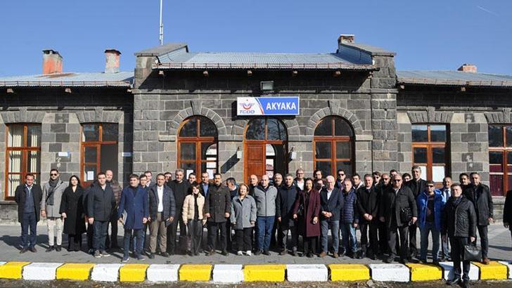 Türkiye ve Ermenistan heyetleri, Kars-Gümrü demir yolunun rehabilitasyonu görüşmelerini gerçekleştirdi