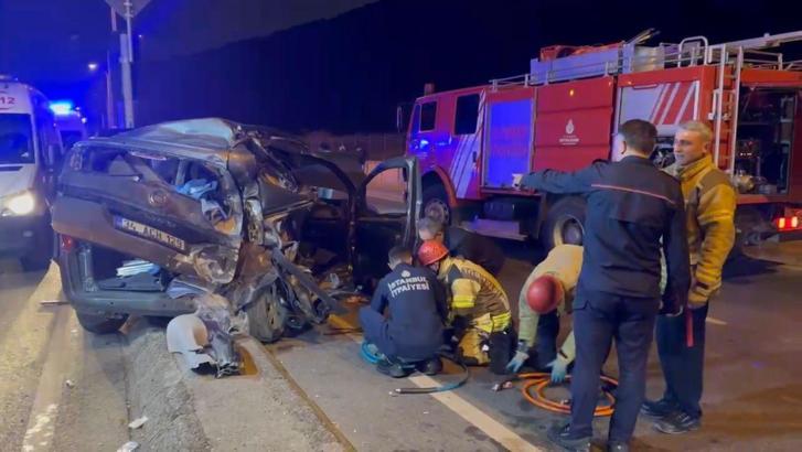 Maltepe'de zincirleme kaza: 4 yaralı